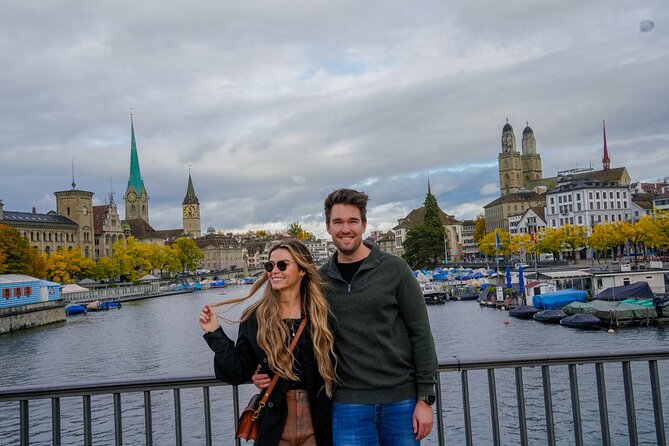 Private City Tour & Photoshoot With a Local in Zurich - Capturing Memorable Moments