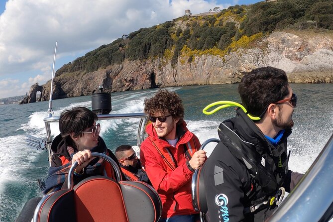 Private Coastal Boat Tour in Torquay - Tour Schedule and Meeting Point