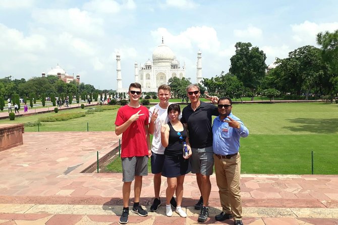 Private Day Tour of Taj Mahal and Agra Fort by Super-Fast Train - ALL INCLUSIVE - Reviews and Ratings