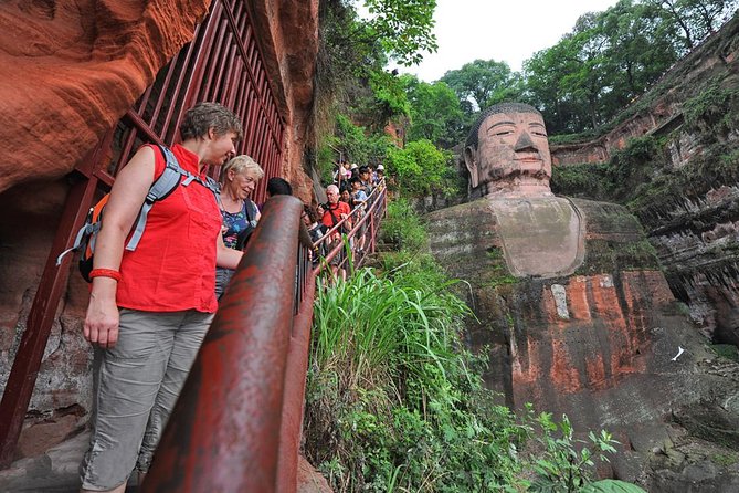 Private Leshan Giant Buddha and Local Food Tasting Trip - Passport Details and Accessibility