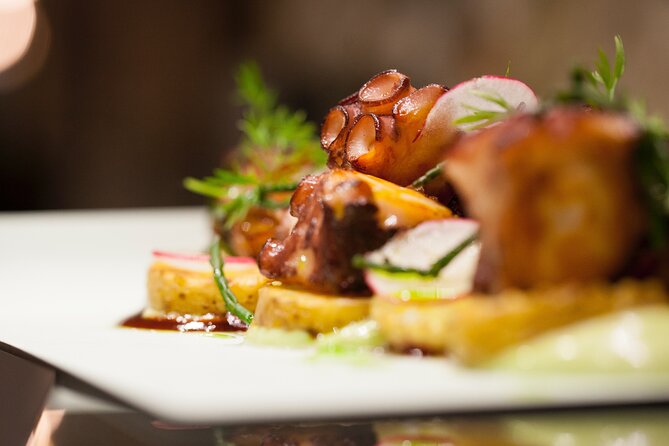 Private Pintxos and Wine Tour in San Sebastian - Pintxos and Wine Pairings