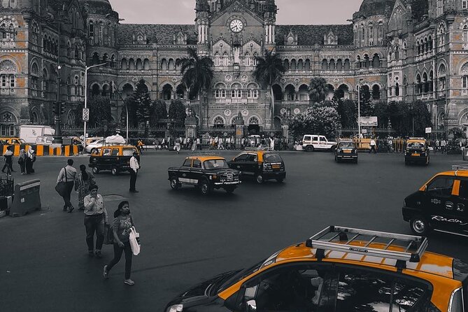 Private Tour in Mumbai Slum With Sightseeing - Reinvesting in Dharavi