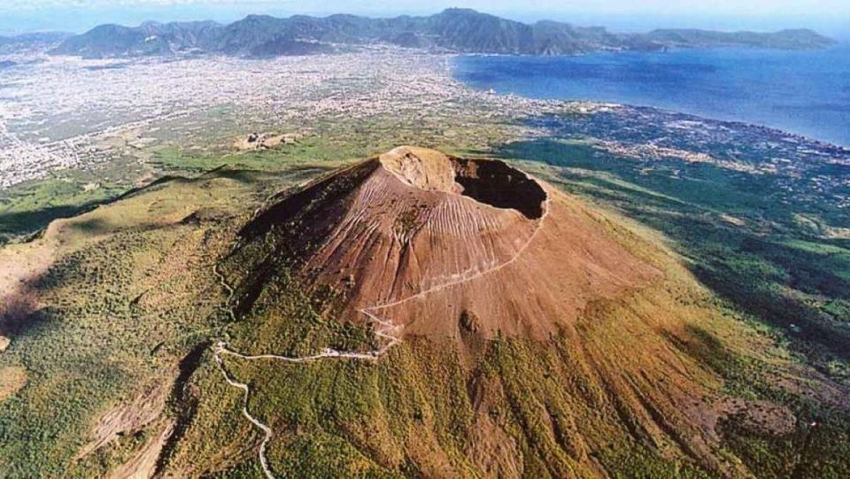 Private Tour to Sorrento Coast Pompeii and Vesuvius - Walking Ancient Streets