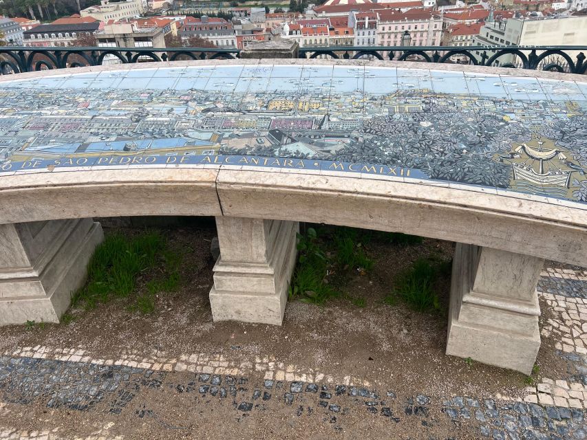 Private TukTuk Tour Lisbon - Meeting Point