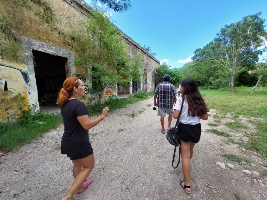 Progress: Ghost Town Tour + Beach Club in a Classic Beetle - Tour Duration and Accessibility