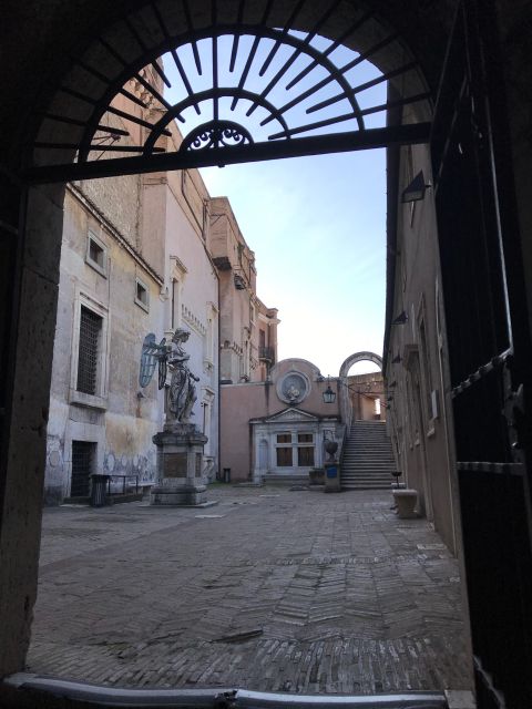 Rome: Castel Santangelo Private Tour With Hotel Pickup - Castel SantAngelo Tour