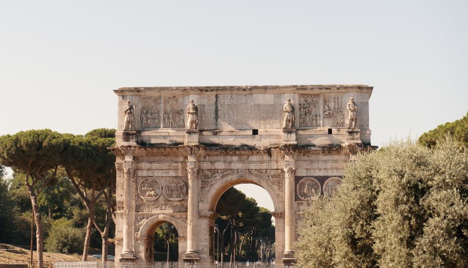 Rome: Colosseum and Forum Private Guided Tour - Exploring the Colosseum