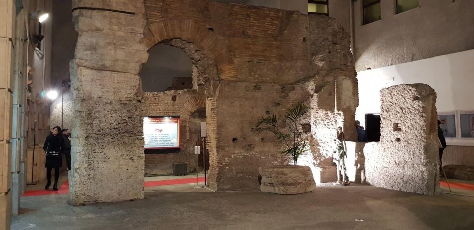 Rome: Crypts, Ancient Aqueducts and Skeletons Walking Tour - Athletics Stadium Under Piazza Navona