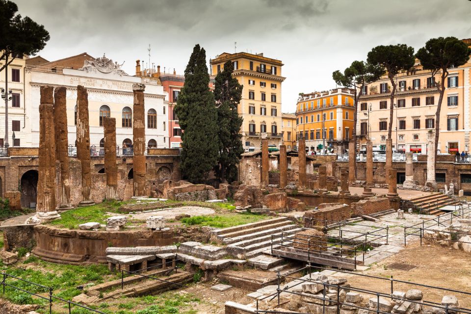 Rome: Jewish Ghetto Private Tour - Architectural Marvels of the District