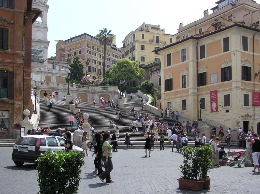 Rome: Small Group Walking Tour With Gelato - Indulging in Gelato