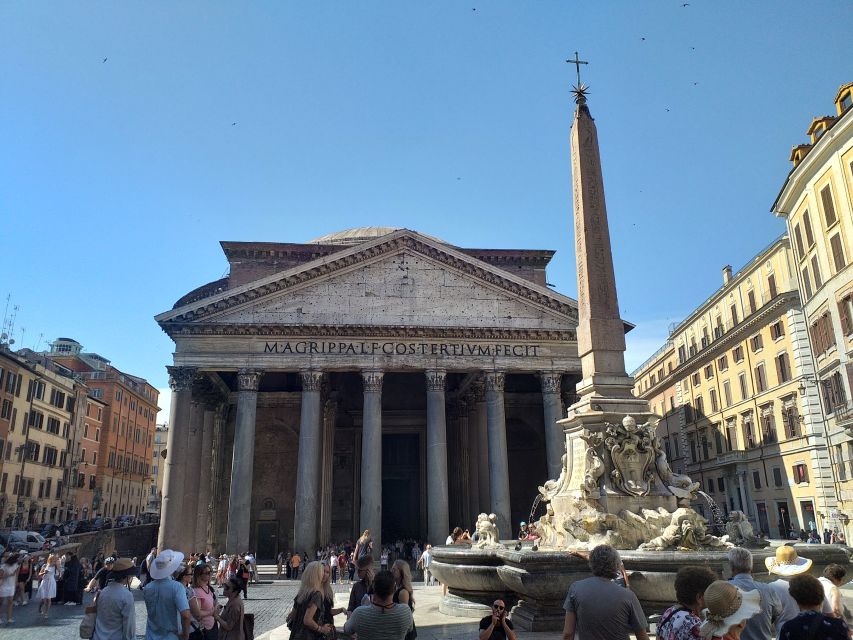 Rome: Squares and Fountains Guided Walking Tour - Description of the Tour