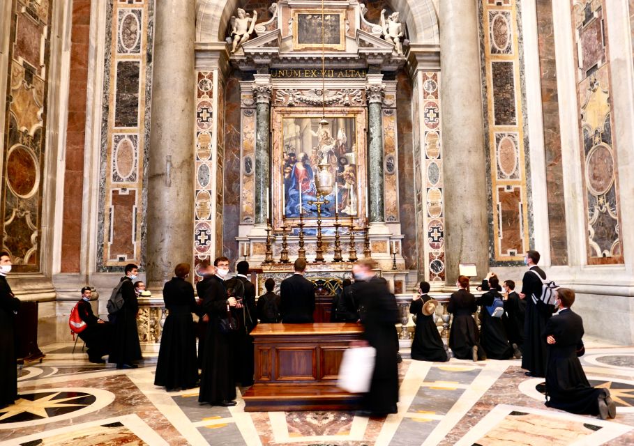 Rome: St. Peters Basilica With Dome Private Tour - Private Art Historian Guide