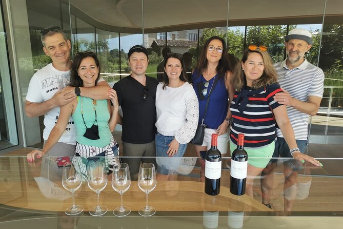 Saint-Emilion E-bike Wine Tour, 2 Wineries & Gourmet Picnic Lunch - Guided Tour of Saint-Emilion