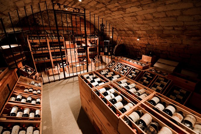 Saint-Emilion Small Group Day Tour With Wine Tastings & Lunch - Accessibility and Transportation