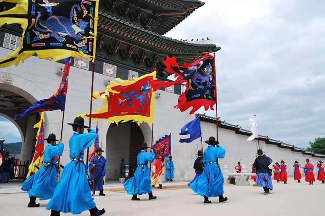 Seoul City Sightseeing Tour Including Gyeongbokgung Palace, N Seoul Tower, and Namsangol Hanok Village - Gwanghwamun Gate