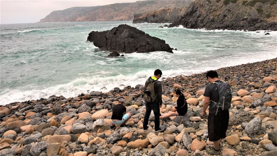 Sintra: Coastal Hiking Tour - Dinosaur Footprints