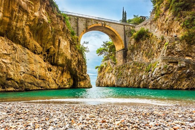 Small Group Sorrento and Amalfi Coast Boat Tour With Local Host - Boat Sailing Experience
