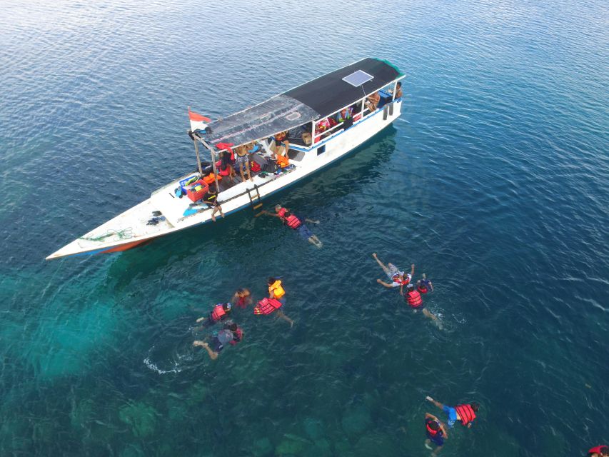 Snorkelling & Islandhopping Tour Karimunjawa (Private Tour) - Booking and Policies