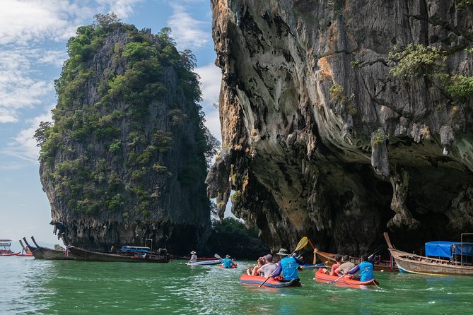 Starlight Sea Cave Kayaking and Loy Krathong Floating - Loy Krathong Floating