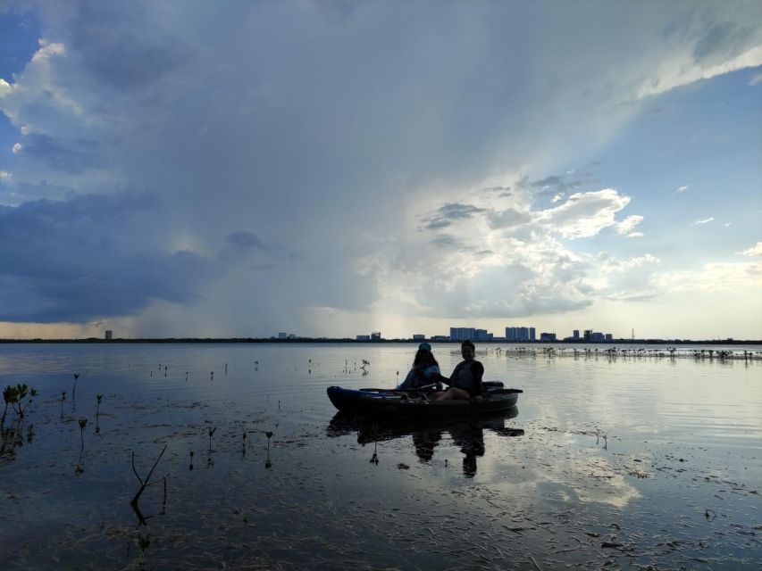 Sunrise Kayak Tour by Wayak Tour - Group Size