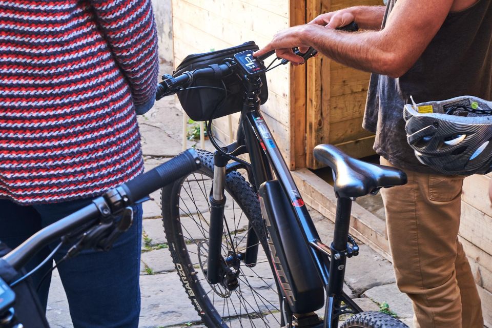 Sunset E-Bike Tour of Tuscan & Florentine Hills With Tasting - Explore Oltrarno and San Niccolò