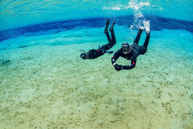 SuperSaver: Small Group Golden Circle Tour and Silfra Snorkeling - Preparing for the Snorkeling Experience
