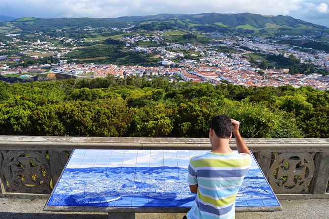 Terceira Island Highlights Tour - Azores - Azorean Lunch Experience
