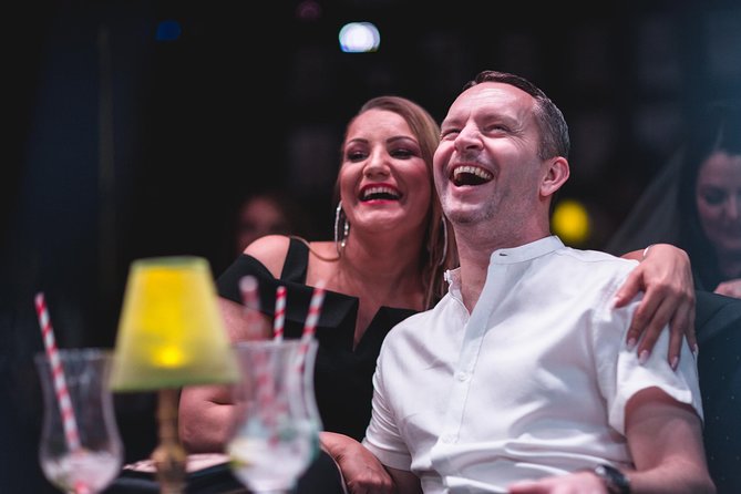 (Thur 7pm) Comedy Magic Show Includes 1x Pizza & 2 Glasses of Prosecco - Age Requirement