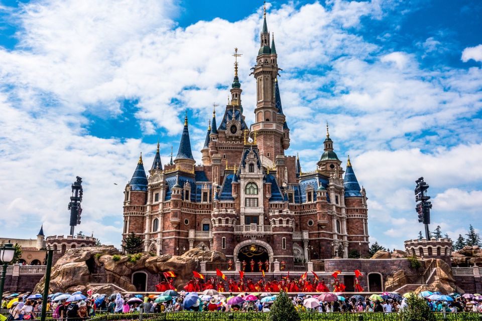 Tokyo Disneyland: 1-Day Entry Ticket and Private Transfer - Package Duration and Validity