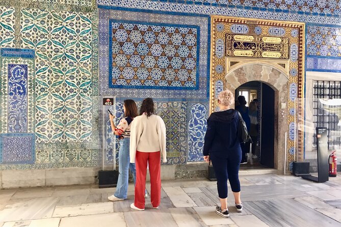 Topkapi Palace With Harem and Blue Mosque Guided Tour - Tour Duration and Pace