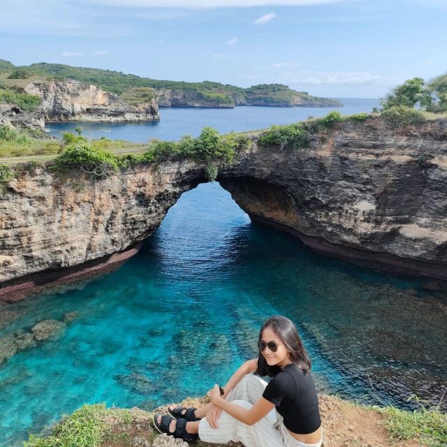 Tranquil Escapes: Nusa Penida Island Adventure - Manta Point: Manta Ray Encounter