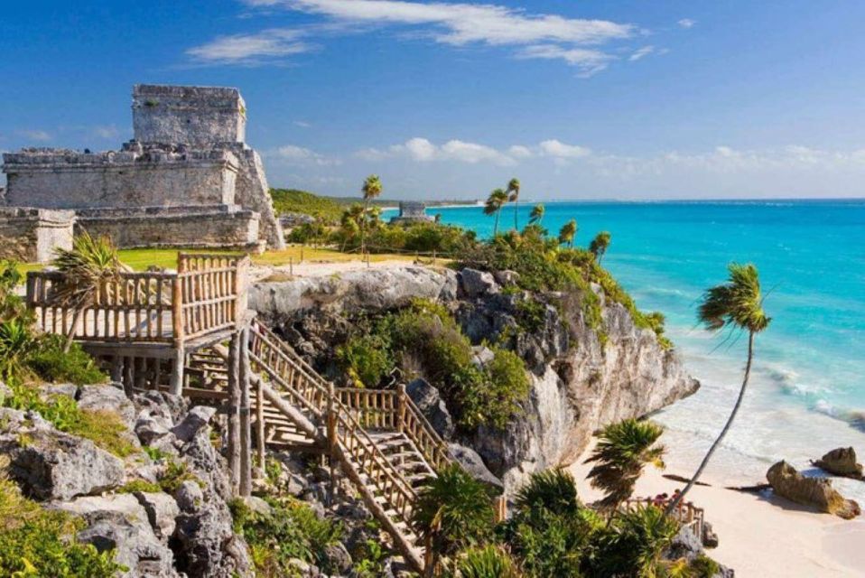 Tulum Archaeological Site and Playa Del Carmen - Playa Del Carmens 5th Avenue