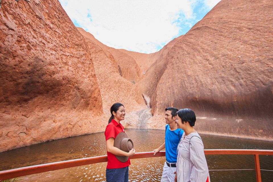 Uluru: Sacred Sites & Sunset Tour With Wine & Cheeseboard - Customer Reviews