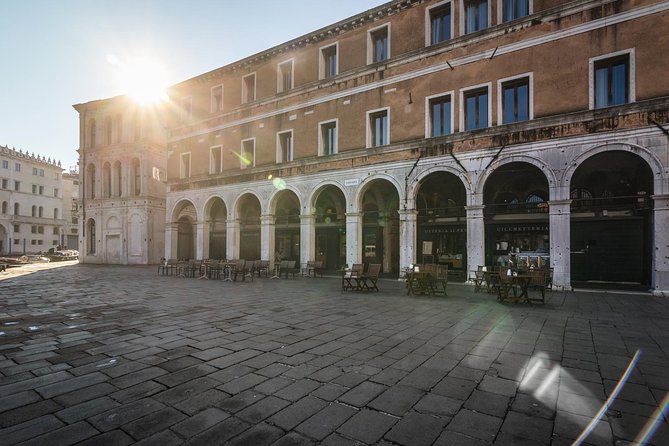 Unusual Venice Walking Tour - Shared Gondola Ride Option