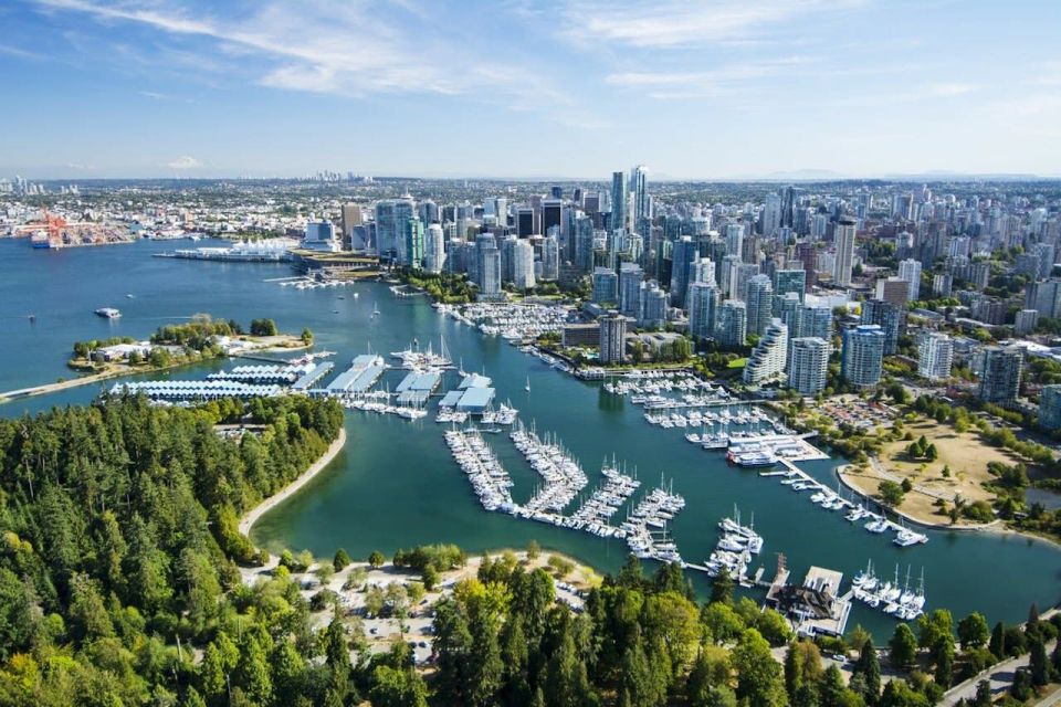 Vancouver: Small Group Tour W/Capilano & Grouse Mtn Lunch - Vancouver Lookout Ascent