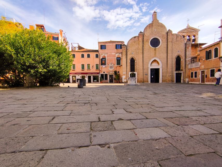 Venice: Crafts and Legends Walking Tour - Mosaics and Handmade Prints