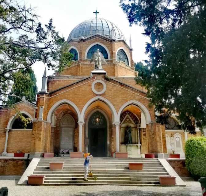 Venice: San Michele Cemetery Island Vaporetto & Walking Tour - Cemetery Sections of the Island