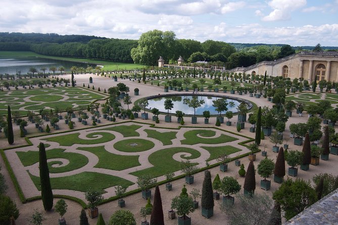 Versailles Palace and Gardens Tour by Train From Paris With Skip-The-Line - Transportation to Versailles