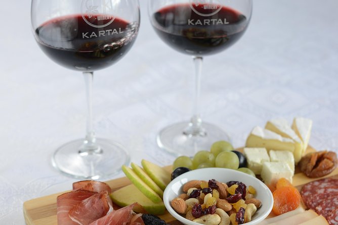 Wine Tasting Tour in Family Winery Kartal in Skopje - Meeting Point and Tour Details