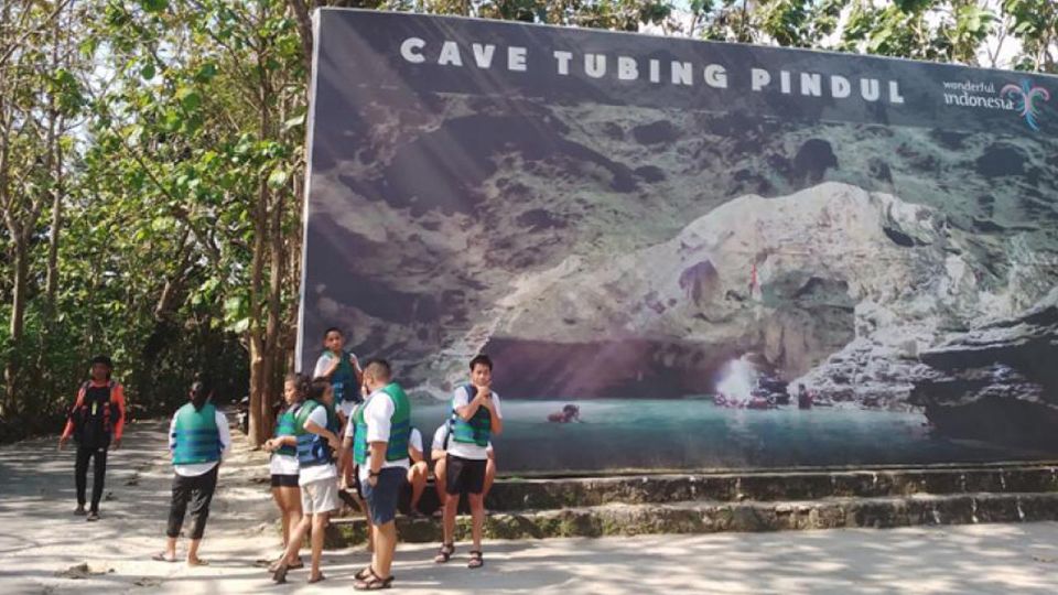 Yogyakarta Cave Tour: Jomblang and Tubing Pindul - Lunch Break