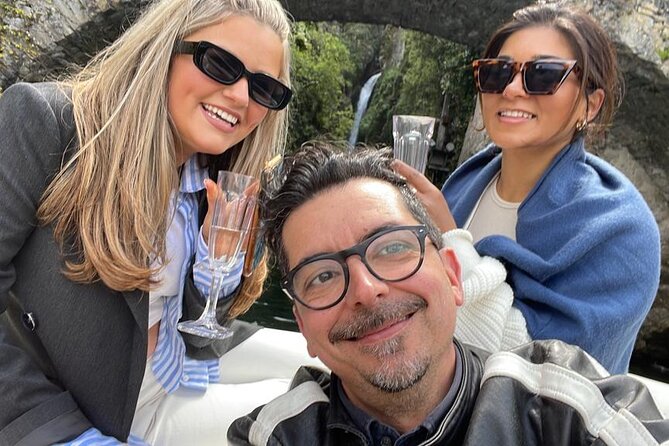 1 Hour Private and Guided Cruise to Lake Como Mostes Motorboat - Additional Pickup and Drop-off Options