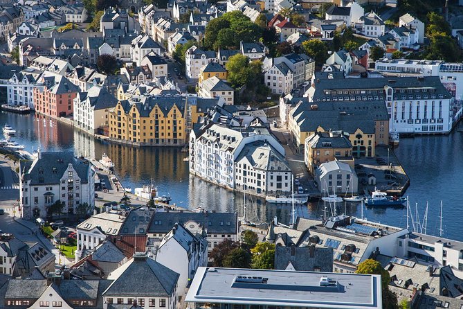 Alesund Shore Excursion: The Ultimate Sightseeing Tour - Museum Highlights