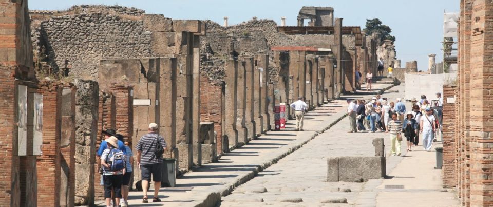 Amalfi Coast and Pompeii: Day Tour From Rome in Small Groups - Lunch and Free Time