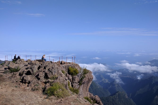 Arieiro Peak, Santo Da Serra, and Cristo Rei 4x4 Experience - Ascent to Pico Do Arieiro