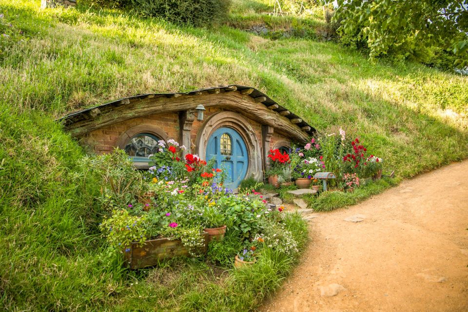 Auckland: Hobbiton Movie Set Day Trip With Festive Lunch - Reviews