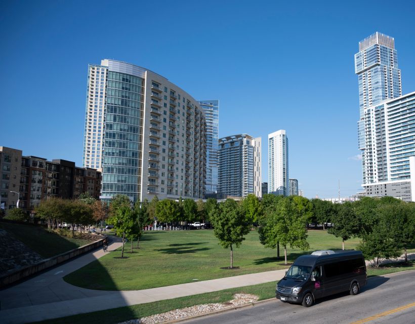 Austin: Panoramic City Center Tour With Stops - Discovering Iconic Landmarks