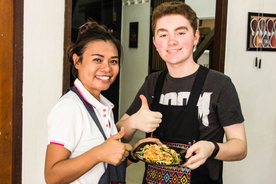 Bangkok: Thai Cooking Class and Onnuch Market Tour - Gathering Cooking Supplies