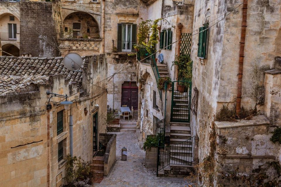 Bari: Matera and Altamura Private Tour With Hotel Pickup - Pickup and Drop-off Arrangements