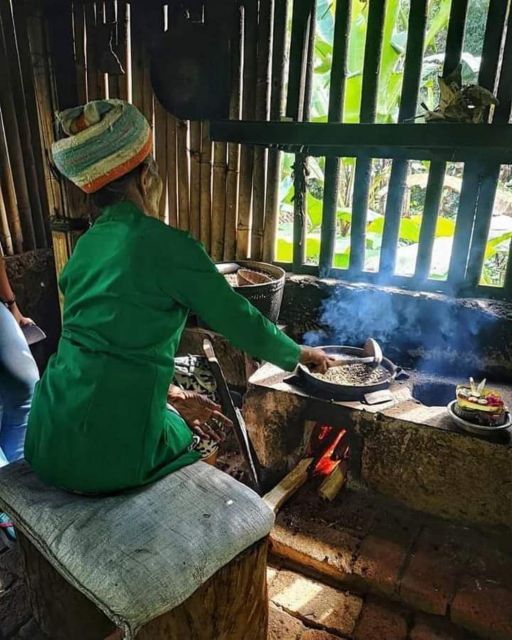 Batur: Sunrise Trekking, Jeep Trekking & Natural Hot Spring - Pickup and Drop-off