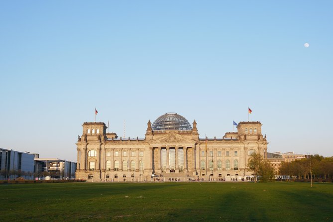 Berlin Highlights Private Guided Walking Tour - Remnants of the Berlin Wall